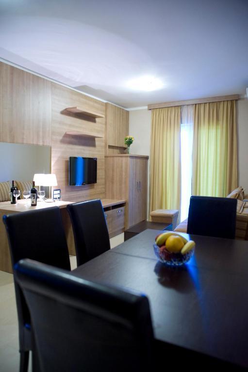Vila V Lux Apartments Petrovac Quarto foto