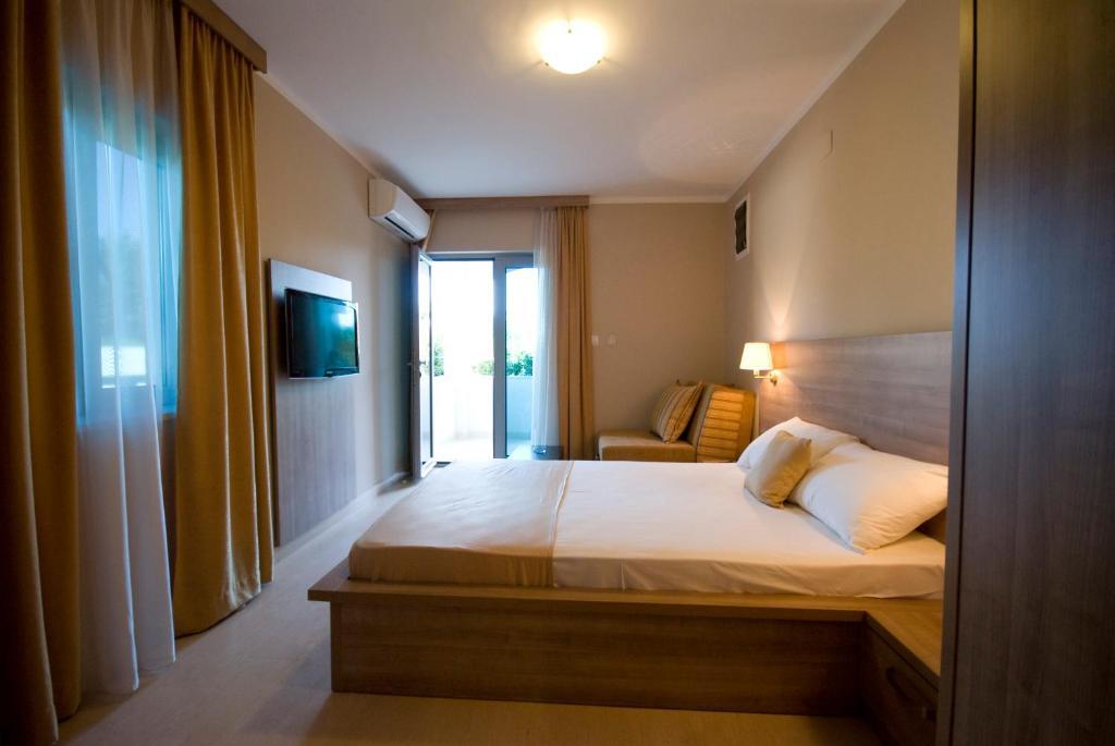 Vila V Lux Apartments Petrovac Quarto foto