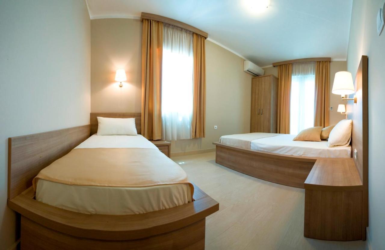 Vila V Lux Apartments Petrovac Exterior foto
